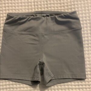 90 Degree Gray Shorts Elastic Waistband
Peeling  back logo see attached photo